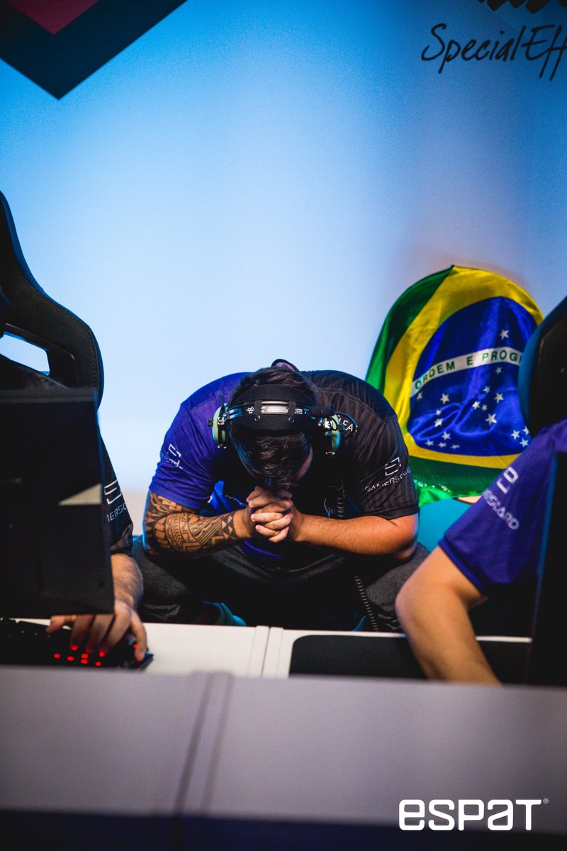 itsmeERROR's tweet image. #DiaDeFuria #ECS7

@furiagg @ecs @FACEIT @espatmedia