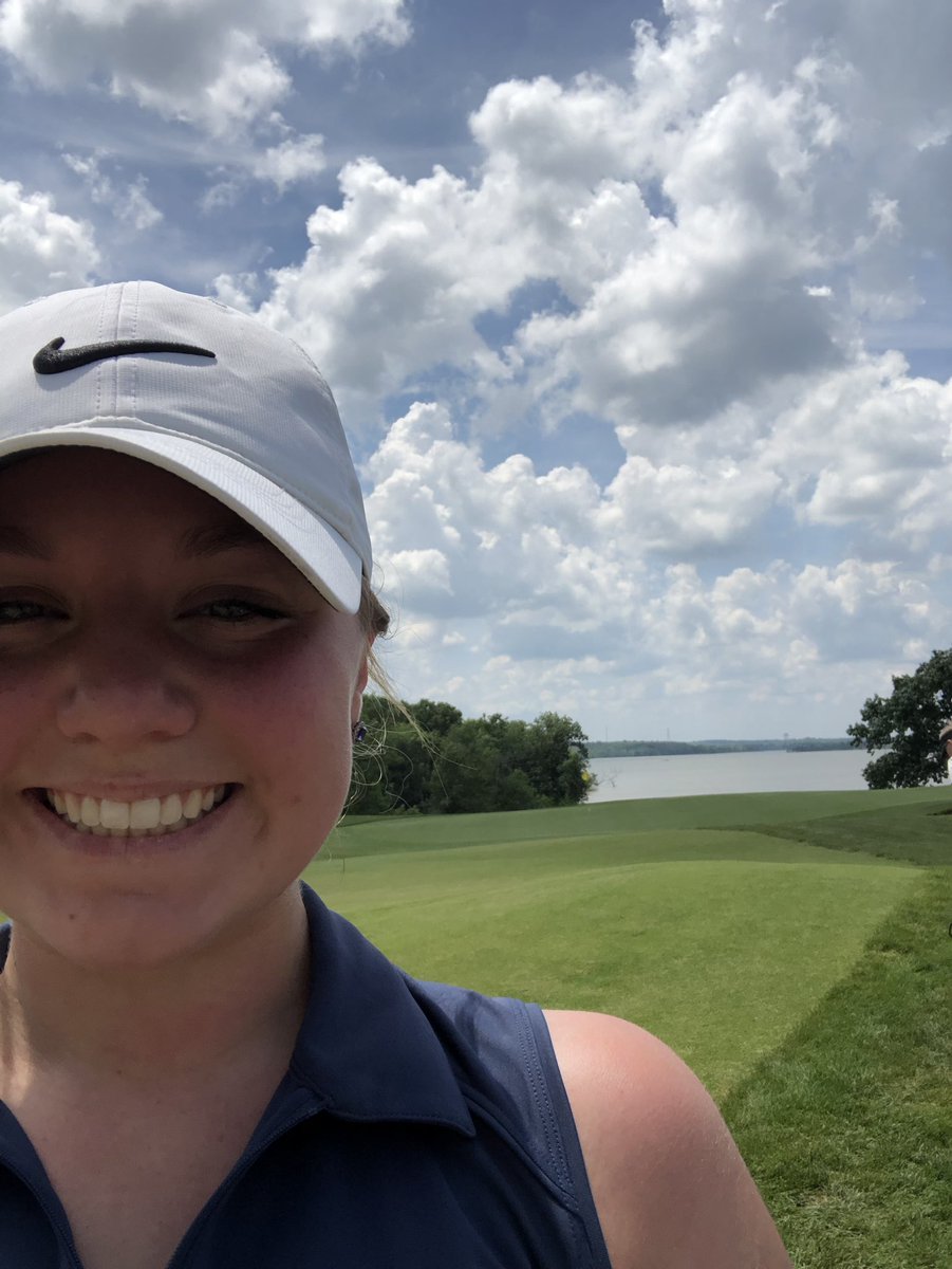 bridgetsecrist's tweet photo. @coachwags2 pretty good day out here too🏌🏼‍♀️ https://t.co/LV5jggyCAw
