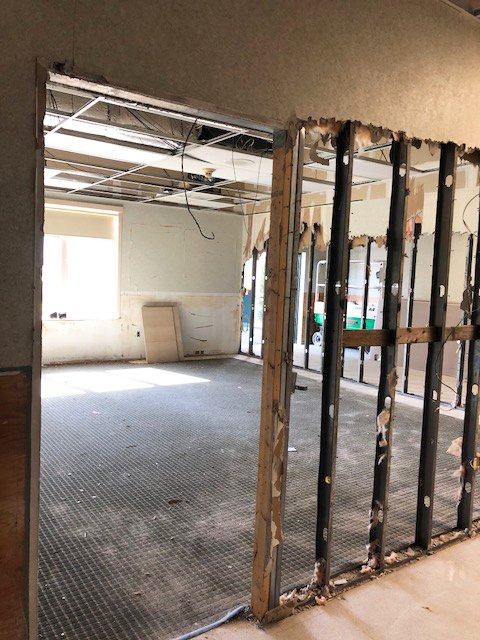 EagleHillSchool's tweet image. Do you recognize these rooms and hallways?  The academic complex is getting a makeover in anticipation of our new STEM Center grand opening in September 2019!  #STEM #LDEducation #boardingschool #classroom