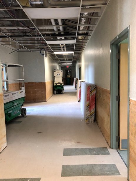 EagleHillSchool's tweet image. Do you recognize these rooms and hallways?  The academic complex is getting a makeover in anticipation of our new STEM Center grand opening in September 2019!  #STEM #LDEducation #boardingschool #classroom