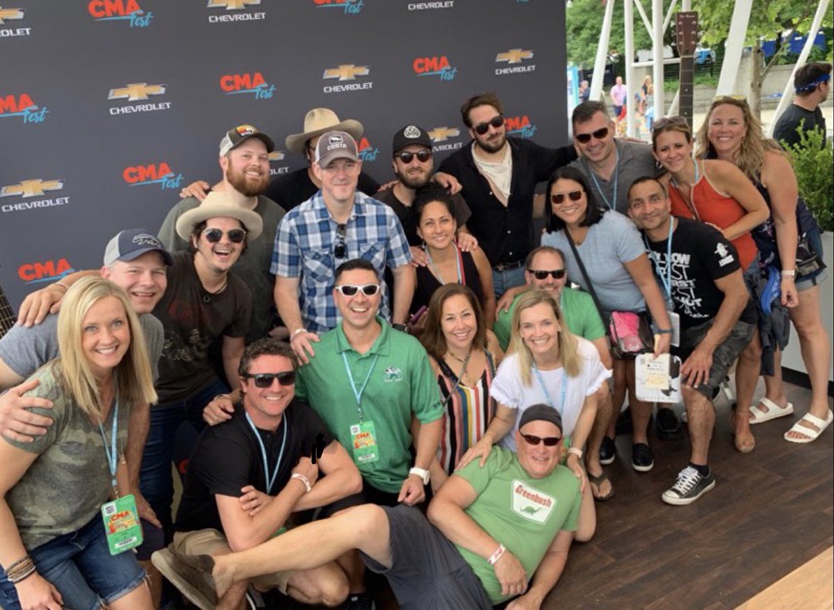 TUBRON_Chicago's tweet photo. Hanging with The Wild Feathers! Great show guys - see you in Chicago in a few weeks! #cmafest19 https://t.co/X239ZYCYaR