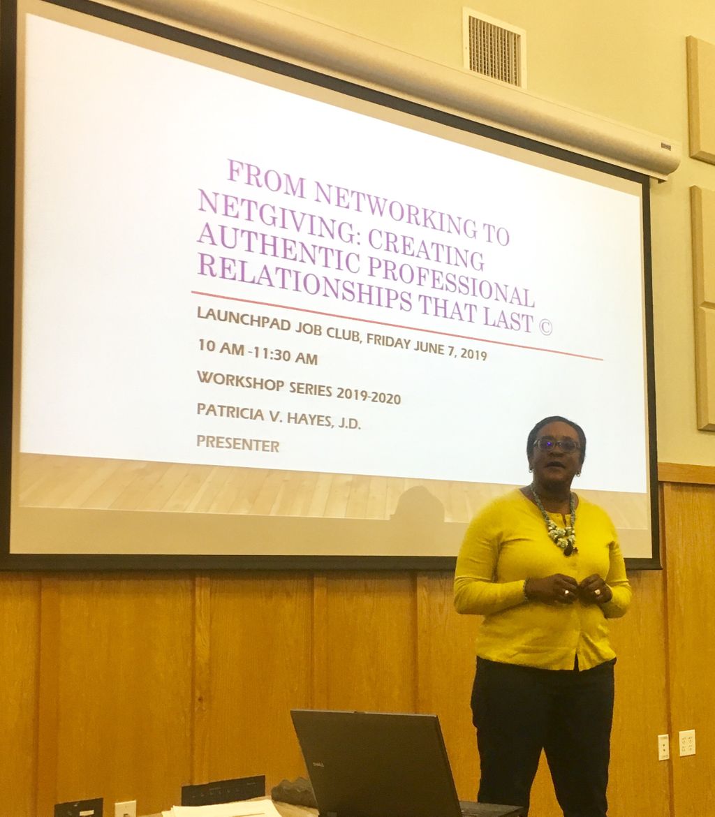 purplehazeJD's tweet photo. Ending the week on a great note as I was the guest speaker at LaunchPad Job Club (@ATXLaunchPad) this morning! Glad to share how to focus on giving in the networking process.
#authenticYOU #authentic #networking #buildingrelationships #focus #followup #youcandoit #empoweredYOU https://t.co/rqCuDoh3X3