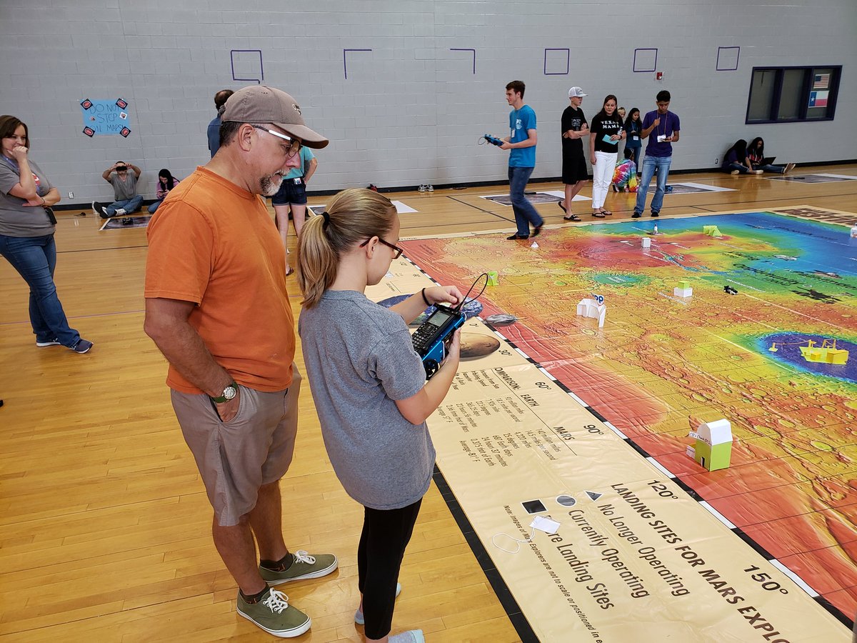Showcase Day!
Our students are sharing their work and doing a phenomenal job! 
#LPnolimits #InnovationCamp2019
@ekay28 @kspry @hschhaya 
@ckurtstephens