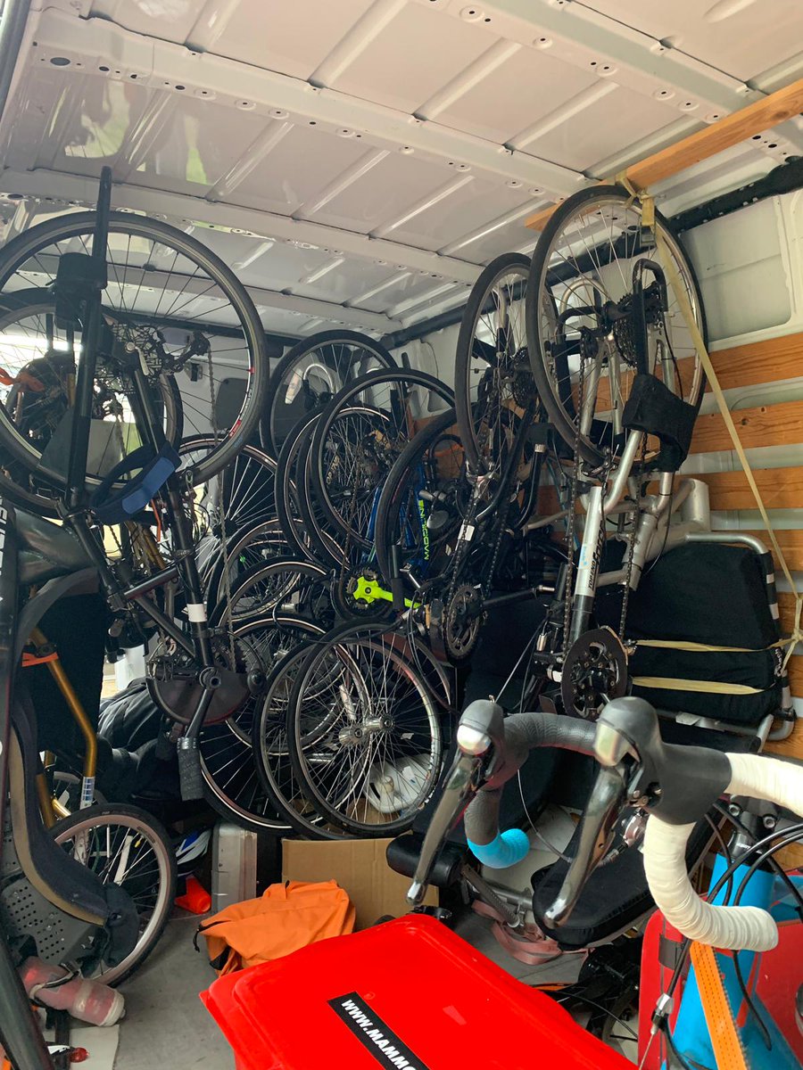 Alle wielen zitten er in, zondag 6u op naar @HandbikeBattle