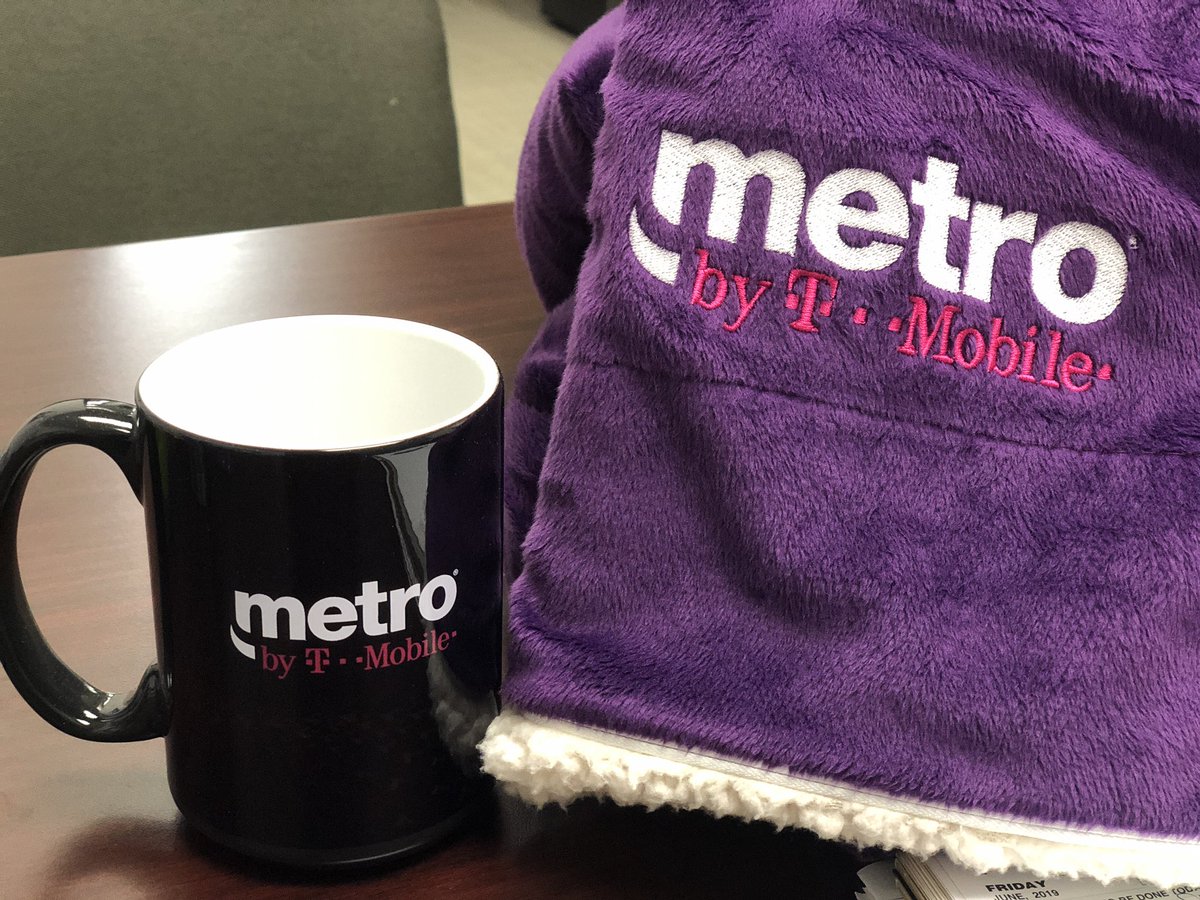 J520Dickerson's tweet photo. #PurpleLife #metrogear https://t.co/Ag93T9uB2E