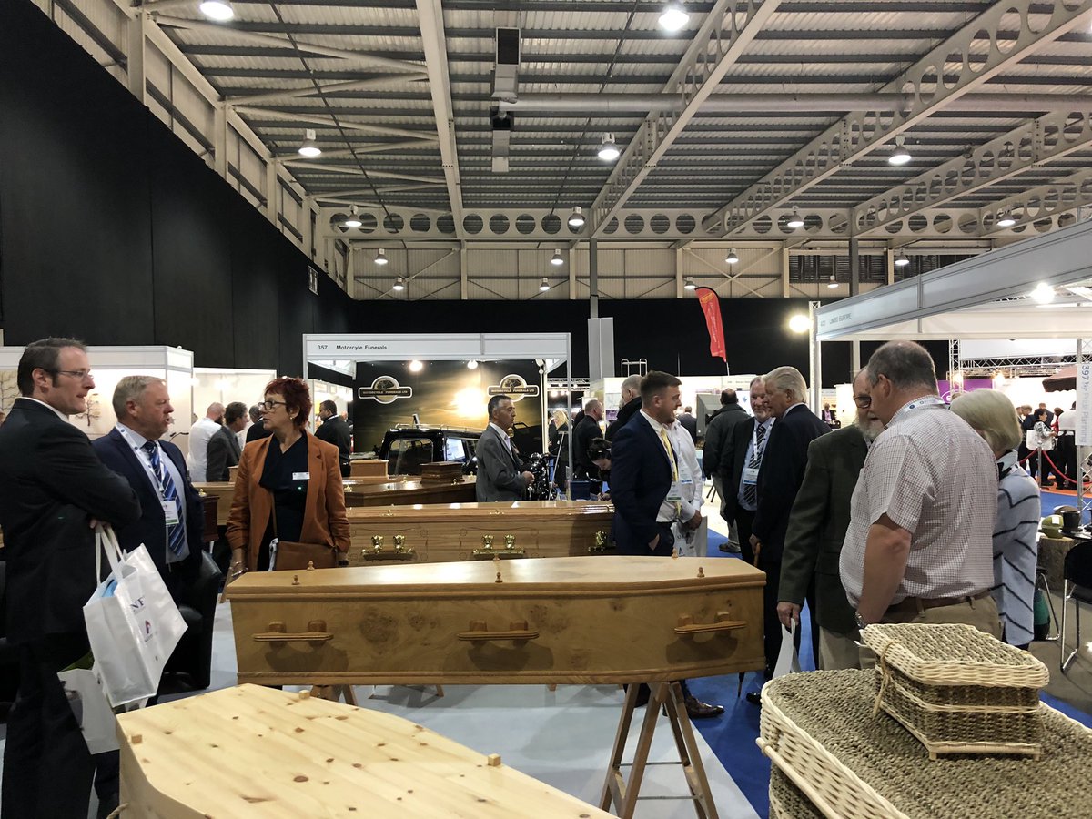 Funeral_Exhibit's tweet photo. What a fantastic first day! Congratulations to our amazing exhibitors who put so much thought into developing products/services to help funeral directors care for #bereaved people &amp; those they’ve lost. Let’s do it all again tomorrow...hopefully with a little more🌞! #NFE2019 https://t.co/8gPeA9TOXa