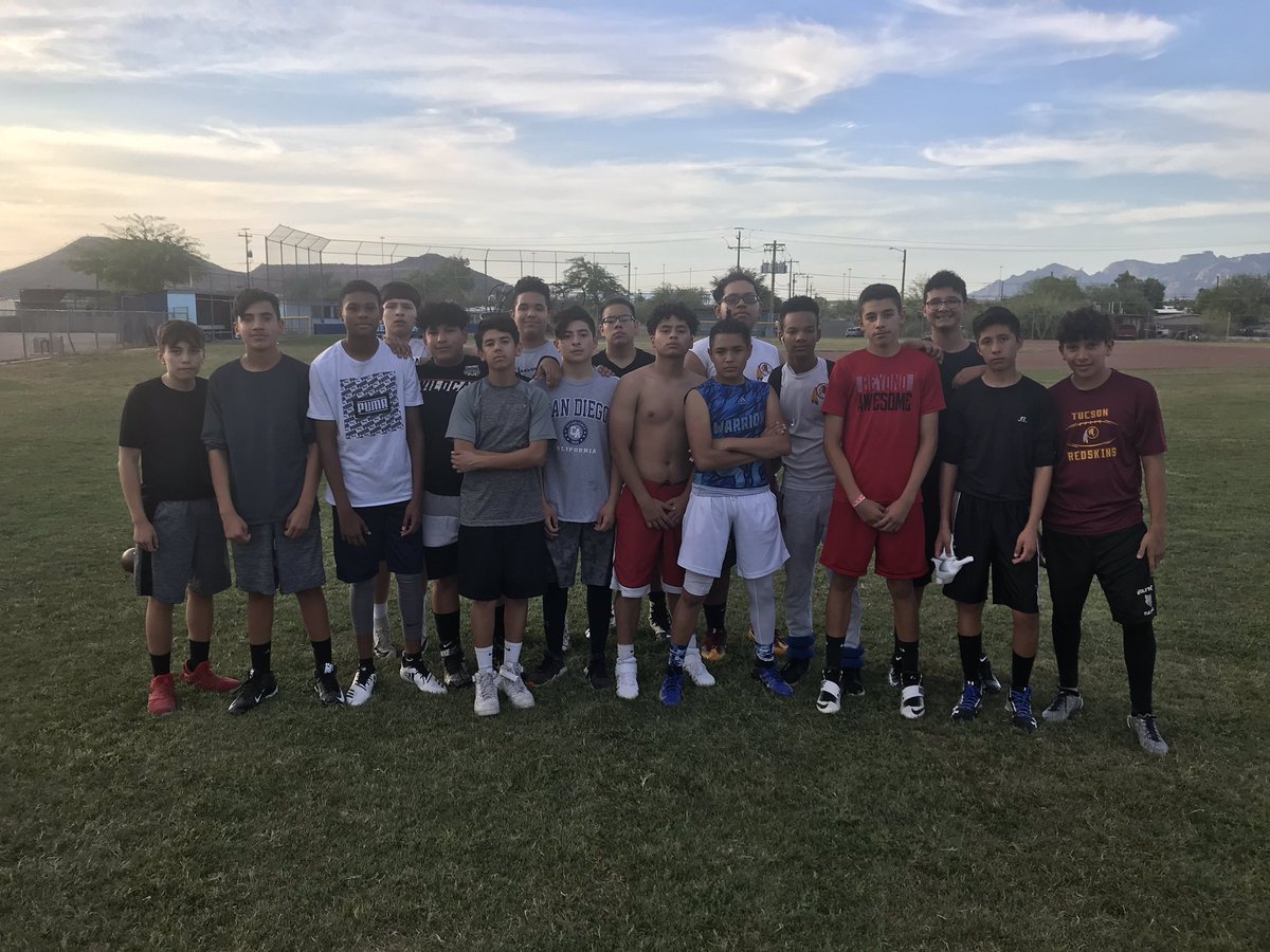 coachBSanders18's tweet photo. The Freshman Warriors growing daily #TheyGotNext #LearningTheProcess #WarriorBlock https://t.co/hkddXy3UDy