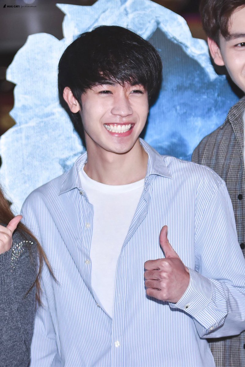 hugcat0501's tweet photo. @muse_np เห็นคนน่ารักผ่านมาทางนี้มั้ยคะะ https://t.co/cIqnONaVD9