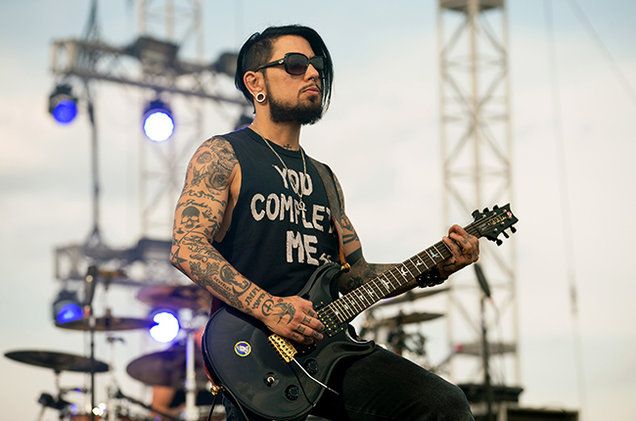 Happy birthday to Dave Navarro! 