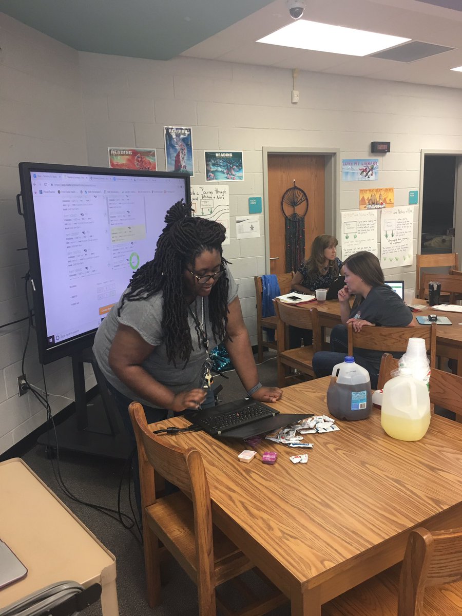 angelamccord's tweet photo. The Learning Pyramid in action with @MasteryConnect! @ahbain105 #teachbacks https://t.co/wpTnGEivRH
