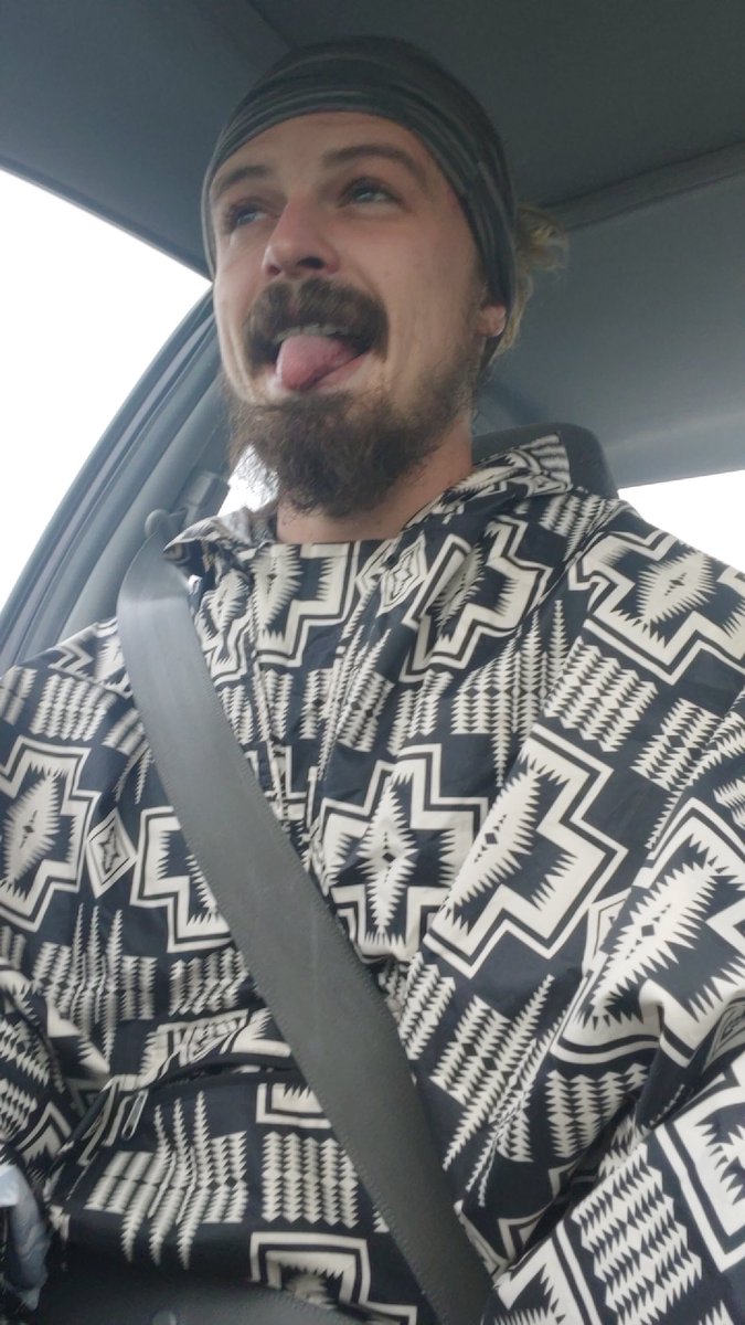 AshleyHarbart's tweet photo. Yo dawg. You are handsome.
*Ry never checks his twitter so I’m just going to leave this here as a surprise for when he decides to get on and look at whales.
#3bf https://t.co/BweI2KltNi