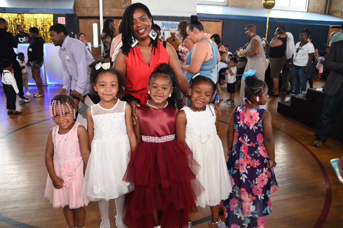 Asbury_ParkSD's tweet photo. Barack Obama Elementary PreSchool Prom. @APSuperGray @Prncpl_ERuiz @Jackson__Lauren @MirthilBuilt @Archieprek https://t.co/8wiOVYoQtx