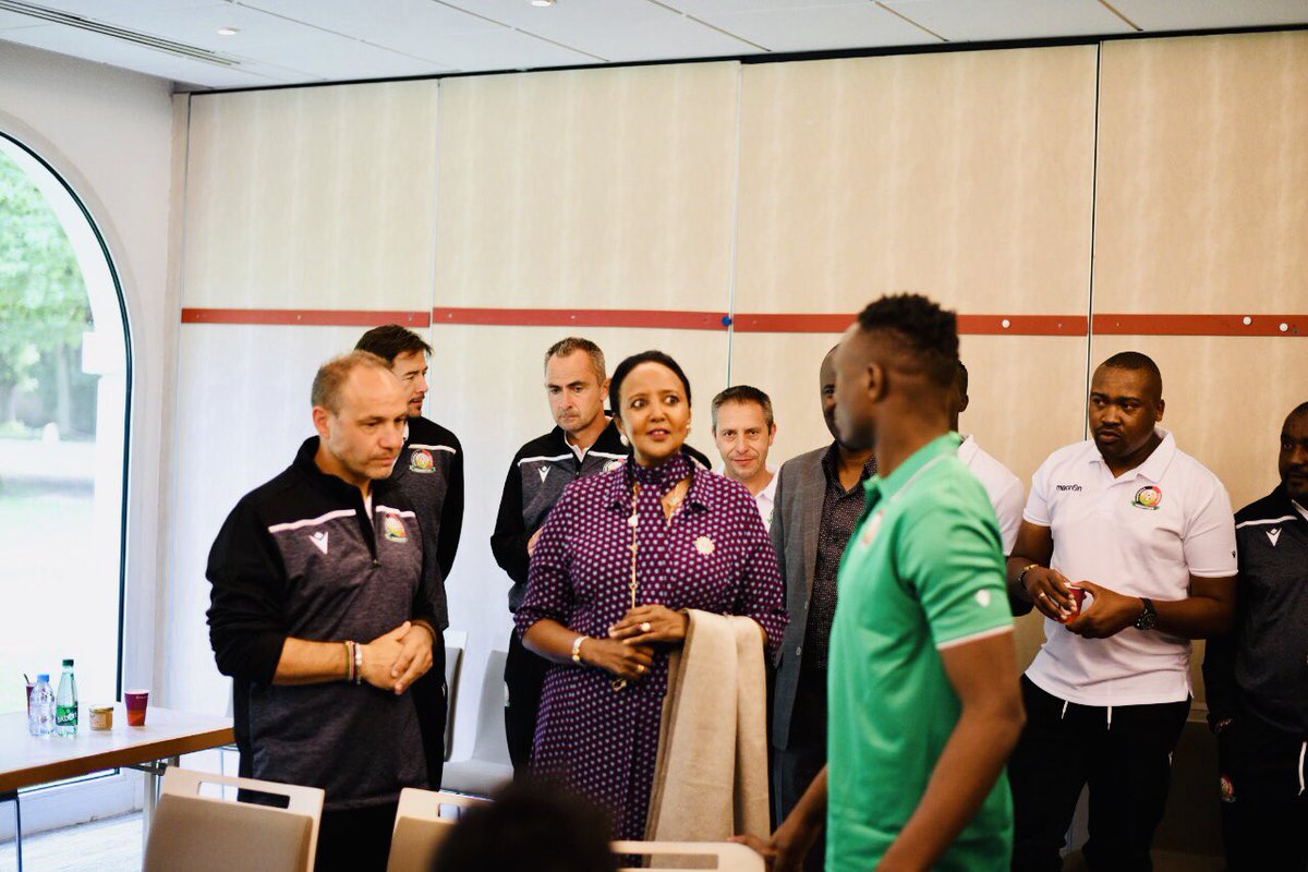 AMB_A_Mohammed's tweet photo. Exciting moments meeting with #HarambeeStars ahead of their friendly #AFCON2019 match with Madagascar this evening.The team is In high spirits and ready to play. Go 🇰🇪 #Tunaweza #FIFA #AFCON2019 #TwendeKazi https://t.co/2f2D1Ox01g