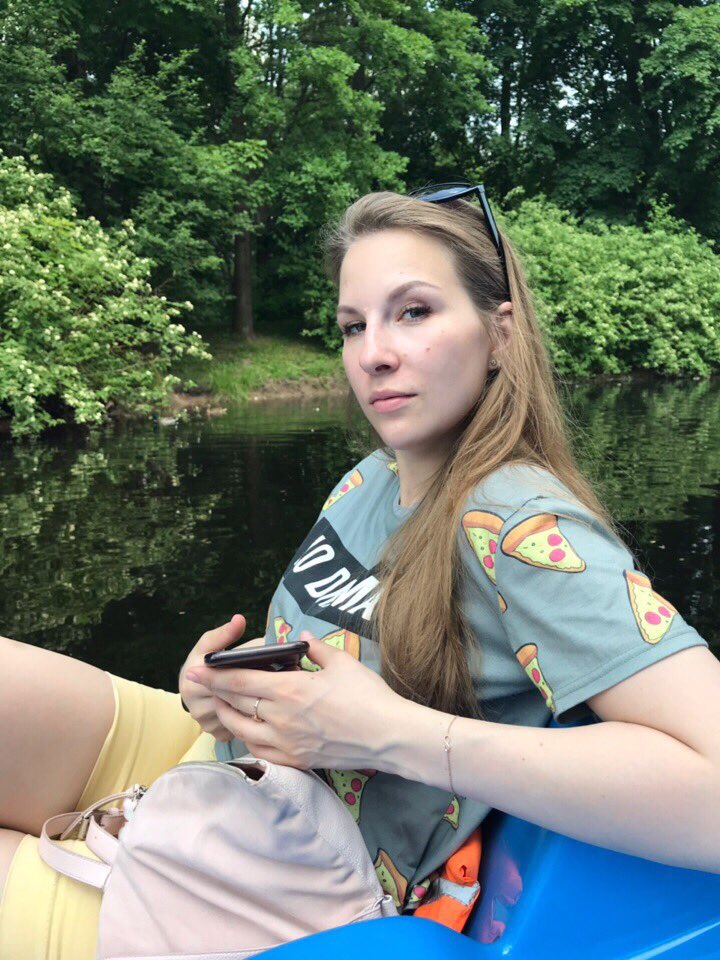 Mademoiselle Névrose tweet media
