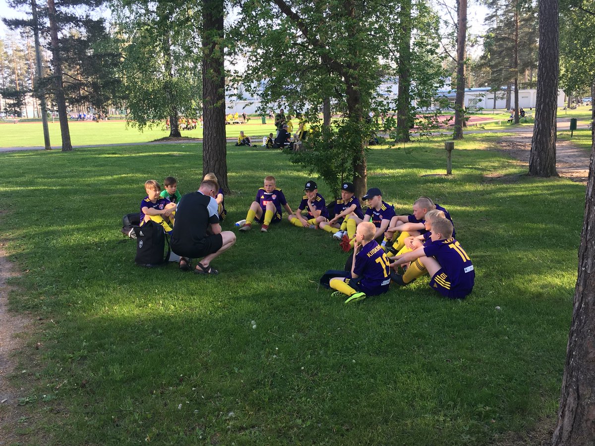 Turnausviikonloppu käyntiin. Eka peli klo 19.20 ja vastassa OLS ⚽️☀️ #mjvsähköturnaus2019 #vierumäki