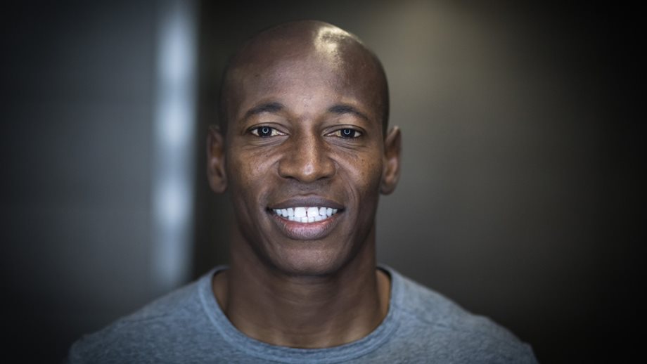 🔔 | Teknik patronumuz Marco Silva'nın yardımcılığına, daha önce Sporting Lizbon'da da ekibinde yer alan Luis Boa Morte getirildi.

Görevi, Portekiz ekibi Famalicão'nun başına geçen Joao Pedro Sousa'dan devralan Luis Boa Morte, 2 yıllık sözleşmeyi imzaladı ve göreve başladı. #EFC