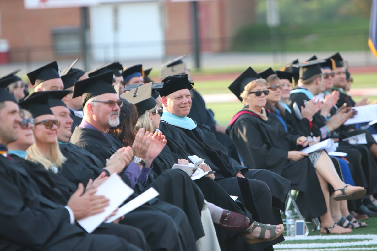 WASDSchools's tweet photo. Congrats to the @WAHSwasd Class of 2019! 🎓 Check out more pics from last night's commencement here: https://t.co/9xxJ65oqS1 https://t.co/Ep6hR4H0lS