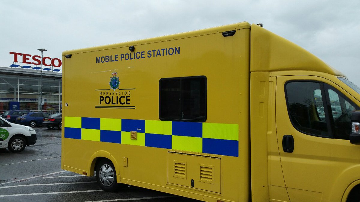 MerPolTuebrook's tweet image. Tuebrook Police Station will be working with the Joseph Lappin Centre! This event runs on the 9th of June 2019 from 12:00am to 4:00pm at Doric Park in the Old Swan. We will be bringing our mobile police station too! Come along to have a chat with local officers! 😀