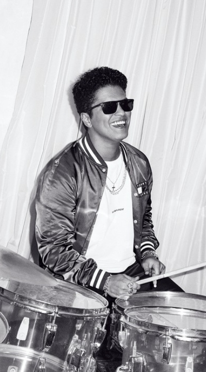 yaseminprtect's tweet photo. BRUNO MARS WALLPAPERS ♥️ @BrunoMars 

#BrunoMars #BrunoMarsWallpapers #BrunoMarsWallpaper #Wallpapers #Wallpaper https://t.co/zivlnsQ0lI