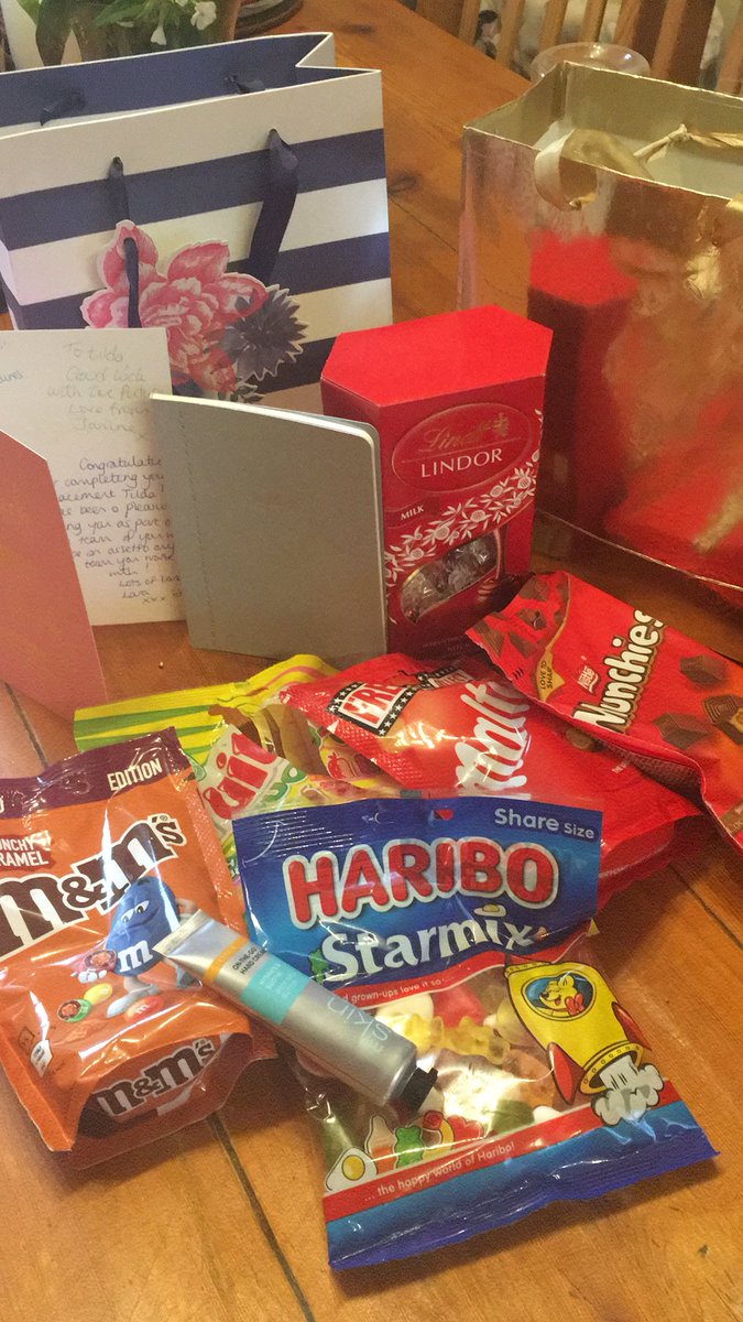 MatildaroseO's tweet photo. Final student placement passed! So lucky to be supported by such an amazing Stroke Therapy team at @UHDBTrust, thank you to @_ChloeOT for being amazing and so supportive throughout !! 🙌🏼😘 https://t.co/DeLFKngW7Z