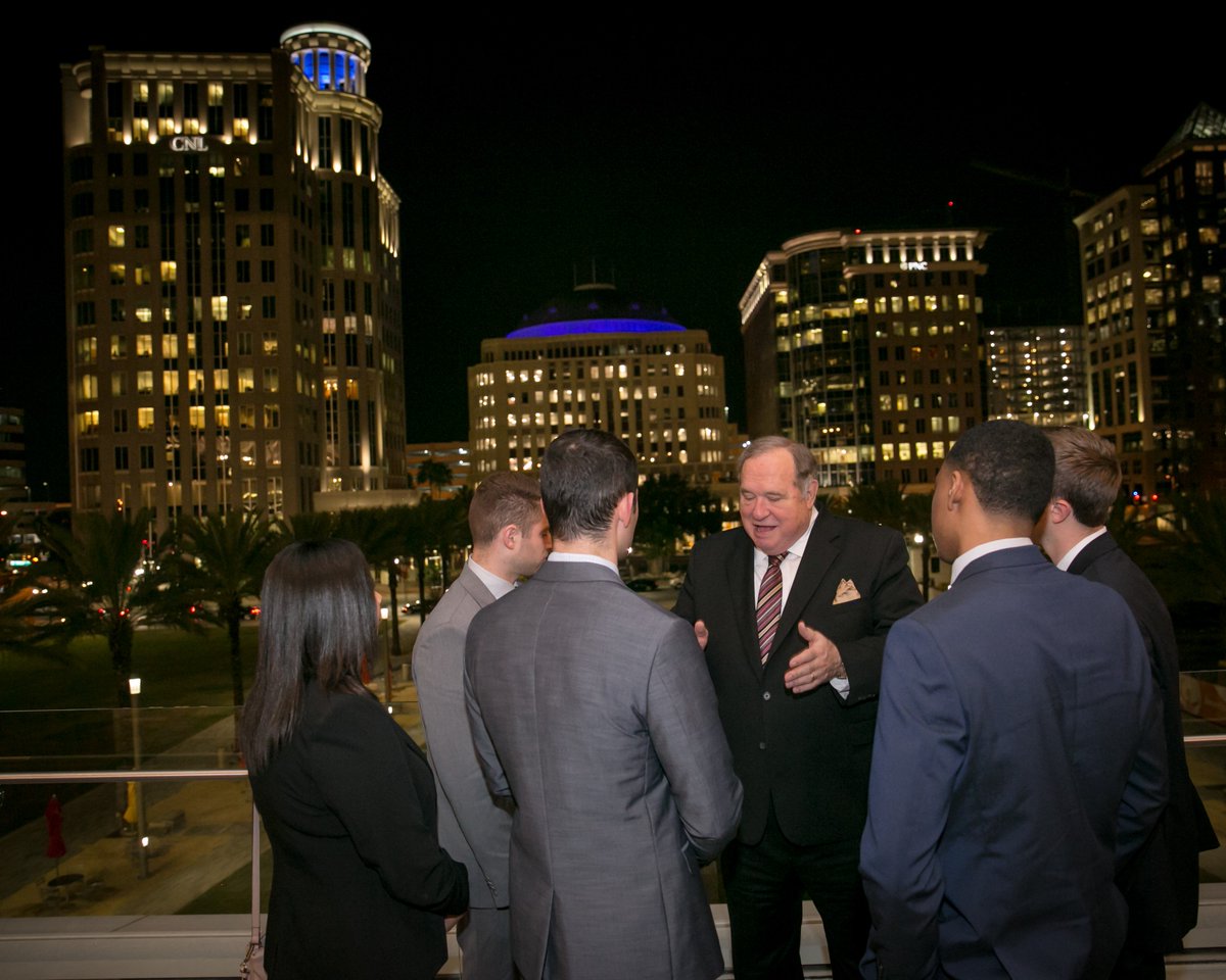 FSUWertheim's tweet photo. Breaking news! A generous $5 million gift to @FloridaState from @CNLBiz Charitable Foundation founded by alumnus James M. Seneff will establish an honors program at #FSUBiz &amp; advance the college farther down the path of preeminence. https://t.co/INPzvQ3o5h https://t.co/3Wy5iR2xfy