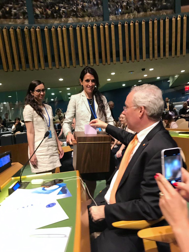 KvanOosterom's tweet photo. And last country to be elected to the UN Security Council 2020-2021 is Estonia.
Election stress made me think of our election in 2016 which led to succesful #SplitTerm with @ItalyUN_NY https://t.co/FNRKdAdItw