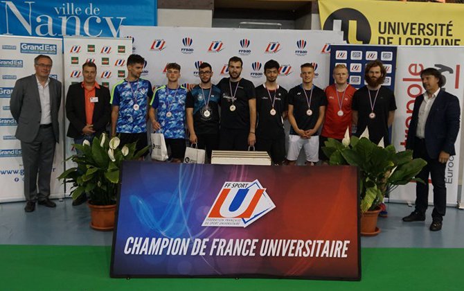 UPECactus's tweet photo. #Badminton Félicitations à nos #badistes pour leur résultats aux championnats de France @FFSportU 🏸 👏
- Yannis Thiant & Thomas Vallez : médaille d'or (Double hommes)🥇
- Thomas Vallez & Flora Chen : médaille de bronze (Double Mixte)🥉
#Fiersdenosétudiants #SportifsUPEC https://t.co/KuSC5AQOqT