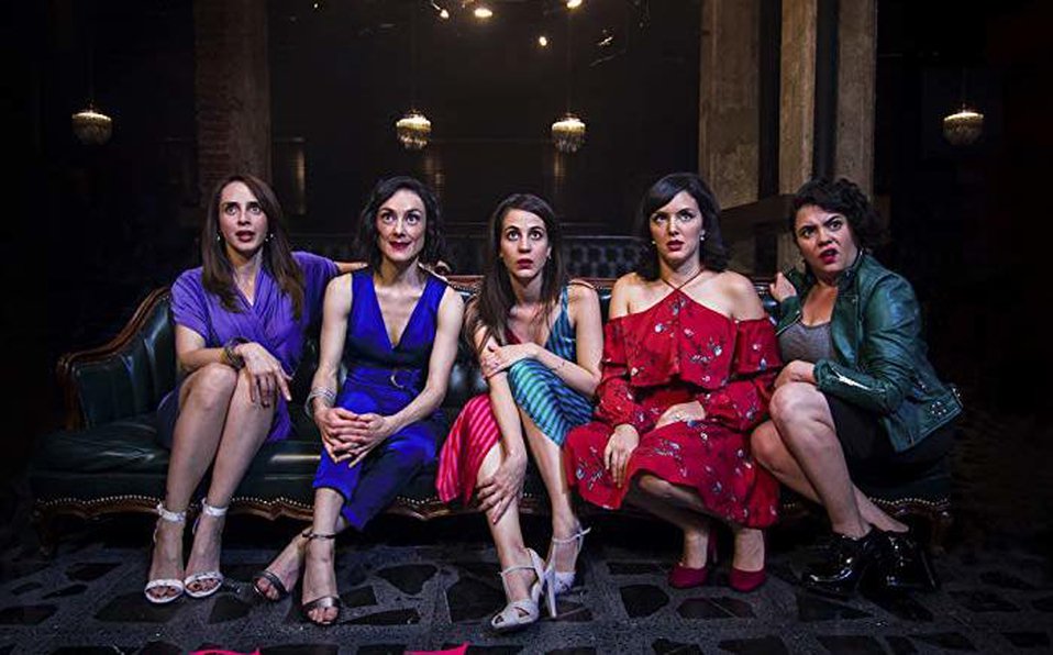 Hoy en <a href="/ElCiney909/">El Cine y...</a> hablamos del estreno de <a href="/solteraspeli/">Solteras</a> y tendremos en cabina a <a href="/aleolveravi/">Alejandra</a> <a href="/reclu/">Ileana Rodríguez</a> y <a href="/ljhenaine/">Luis Javier H</a> para platicar de sus procesos de escritura, supervisión musical y dirección de la película.

Con: <a href="/elmoremoreno/">Fernando Moreno Suárez</a> 

👂🏼: ibero909.fm/playlist-9091