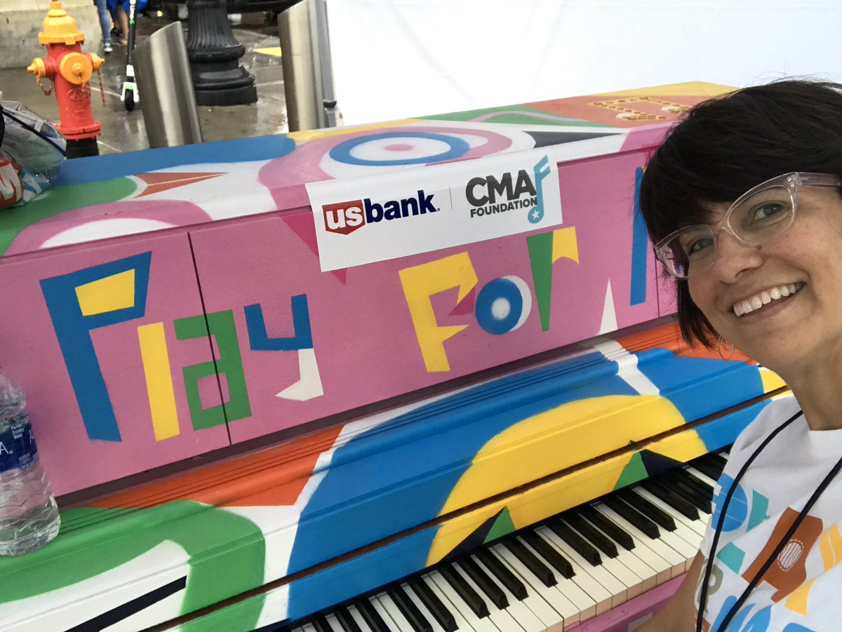 KimMarieFolsom's tweet photo. #musicmadepossible #itstartswithme #artsmovemnps https://t.co/dBRs5Kt5xn