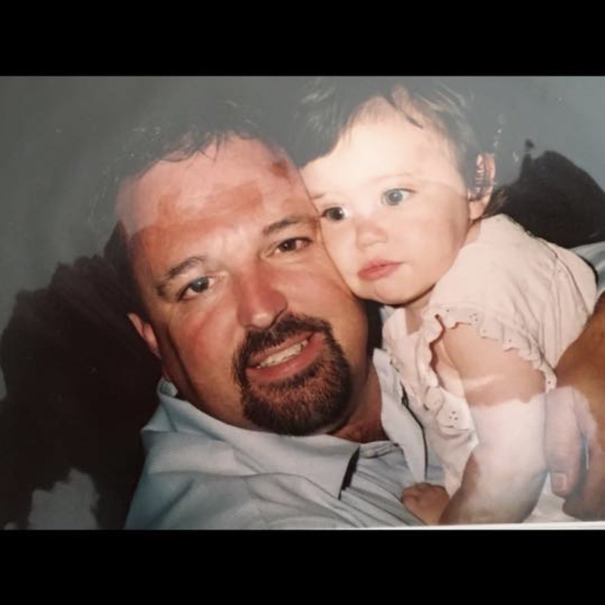 madisonback1's tweet photo. my dad is such a special man&amp;&amp; today we celebrate him!! #bday #jalexanders
I love you more than the world🌎💙⭐️🌞 https://t.co/XnHpACGaM5