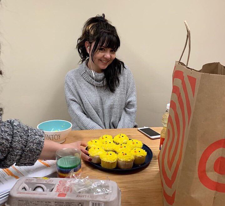 Meet our Pres, Samantha Pontes! ('21)
Samantha is double majoring in Psychology w a concentration in counseling &amp; health &amp; Sociology w a concentration in Criminology, &amp; a minor in Gender &amp; Women studies.
Fun fact: "I am a volunteer hotline crisis counselor!"
Welcome, Samantha!