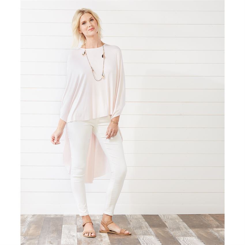 Check out our Summer Whites this weekend and SAVE!
#summerwhites
#coollooks
#jeansale