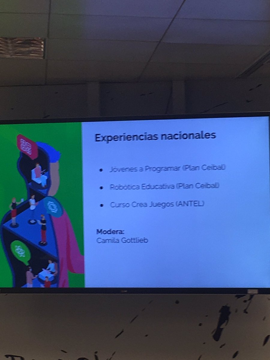 PatriciaBAg's tweet photo. Experiencias nacionales en cierre de semana #EdtechUy los jóvenes nos cuentan su experiencia 😄 https://t.co/0LcQZ32eS1