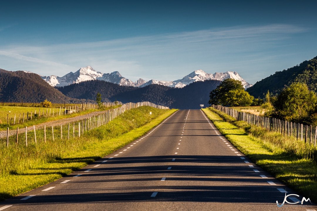 JcMilhet's tweet photo. En route pour #Eldorando et les #Pyrénées.
#Festival #Exposition #Arrens https://t.co/PYwo7k4N71