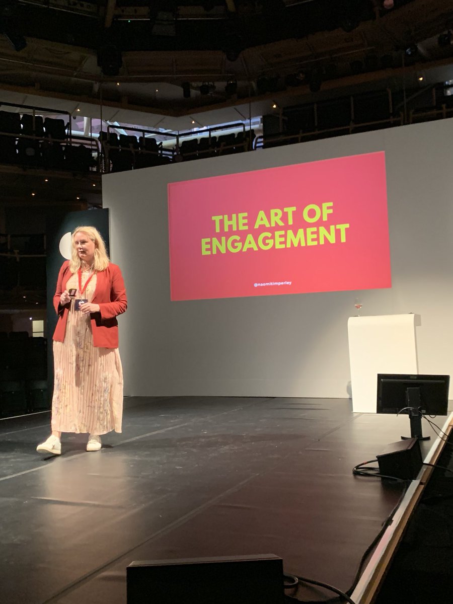 Big love for the <a href="/_CreativeNorth/">Creative North</a> conference today. <a href="/martinjwilliams/">Martin J Williams</a> and <a href="/naomitimperley/">Naomi Timperley</a> on fire. #CreativeNorth