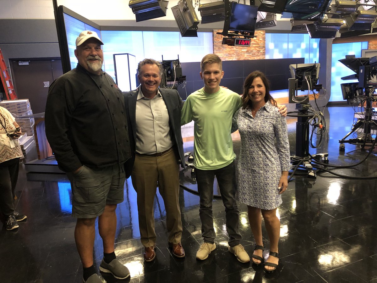 It’s the big #TeenCookOff #Challenge at the <a href="/chattamarket/">Chattanooga Market</a> this #weekend ! We have a student from #OoltewahHigh on the show next at 12:30 on <a href="/ThisNThatNC9/">ThisNThat on NC9</a> on <a href="/newschannelnine/">WTVC NewsChannel 9</a> newschannel9.com/watch <a href="/Ooltewah_FB/">Ooltewah Football</a> @OoltewahMiddle