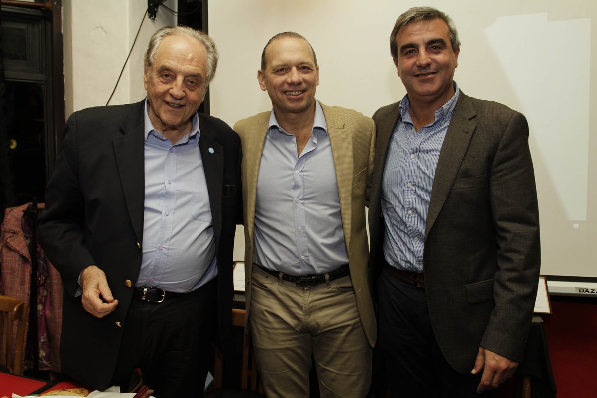 Carlos Heller tweet media
