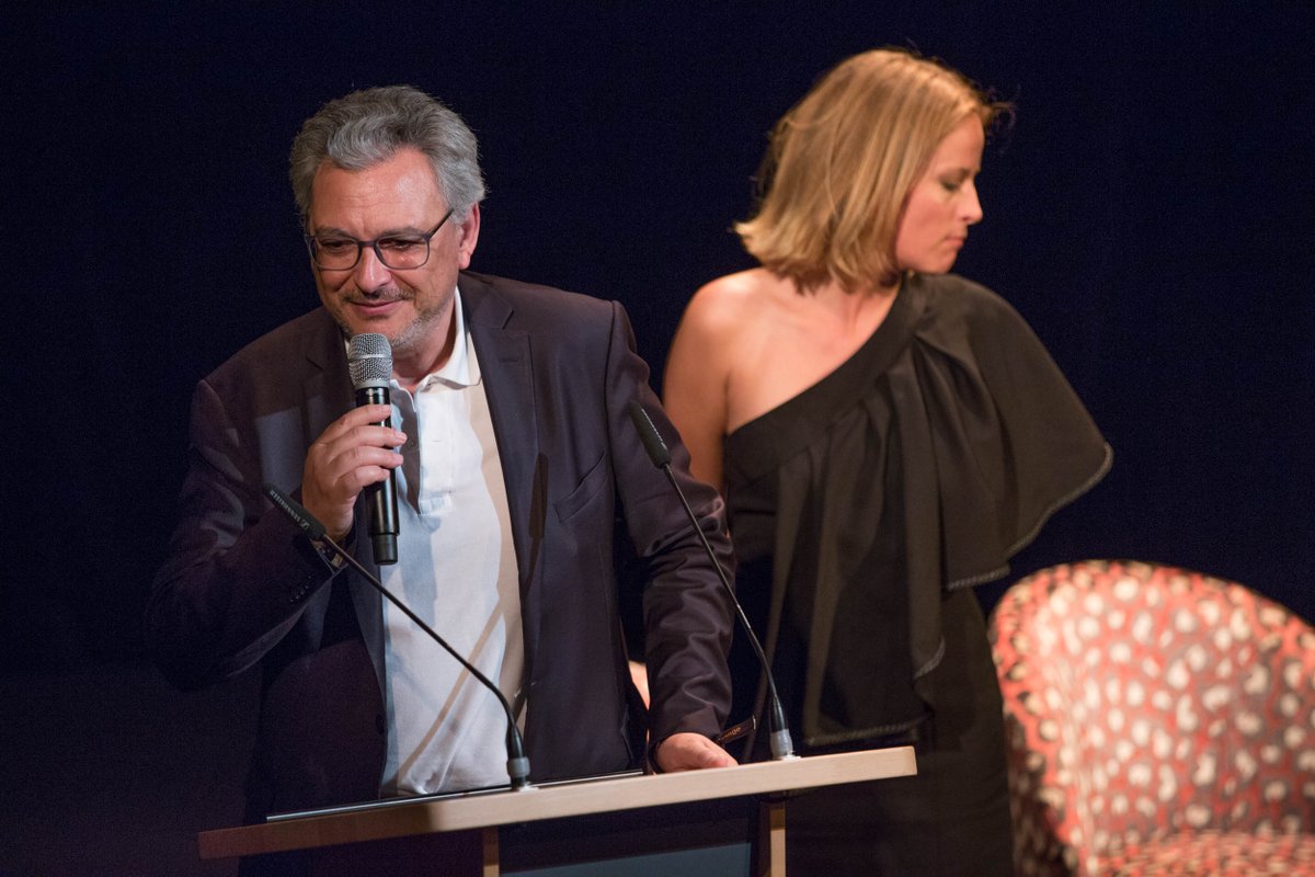 AssembleeM's tweet photo. Un grand merci à Monsieur Victor Hadida d'avoir été le Président de notre 11ème édition de l'Assemblée des médias. Nous souhaitions souligner son magnifique discours et hommage à son frère, Samuel Hadida, qui a ému toute l'audience présente lors de l'événement. https://t.co/VTnf4XFoba