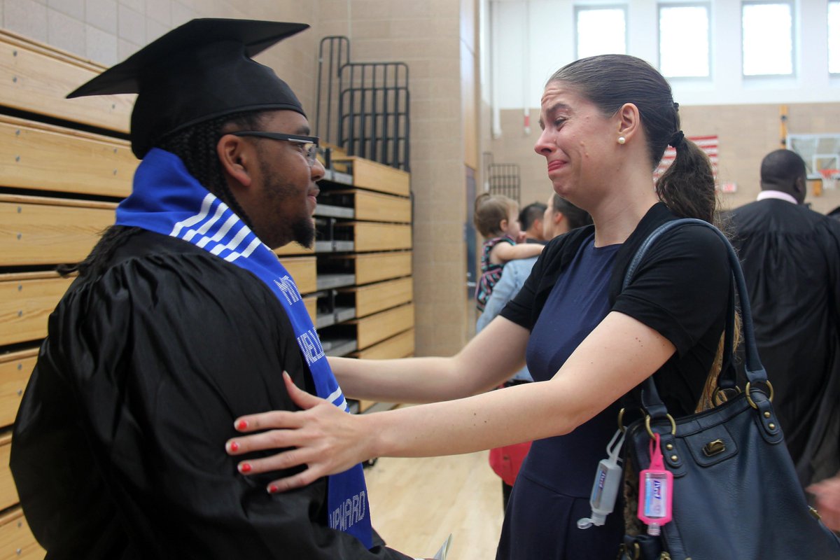 cambridgechron's tweet image. What a day. A big congratulations to the Class of 2019. You did it! 💕 (For more photos: cambridge.wickedlocal.com/photogallery/W…) #CambMA @CRLStweets @cambridge_cpsd #CRLS