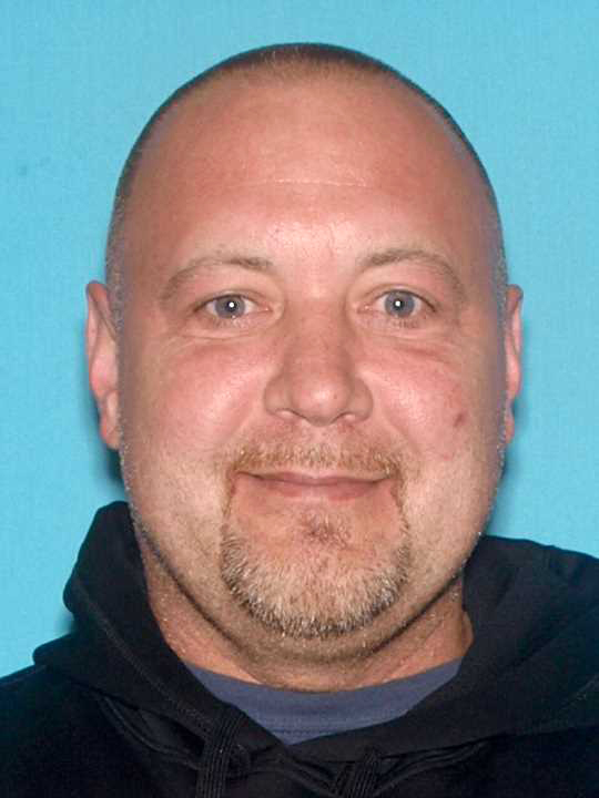 stevetawa's tweet photo. .@NewJerseyOAG says an inmate (confidential informant), and his girlfriend (undercover police officer) set up a guard in a Cumberland County prison drug smuggling sting. David Cade is sentenced to three-years in prison for conspiring to smuggle opioid painkillers behind bars. https://t.co/PT1X5bgDIR