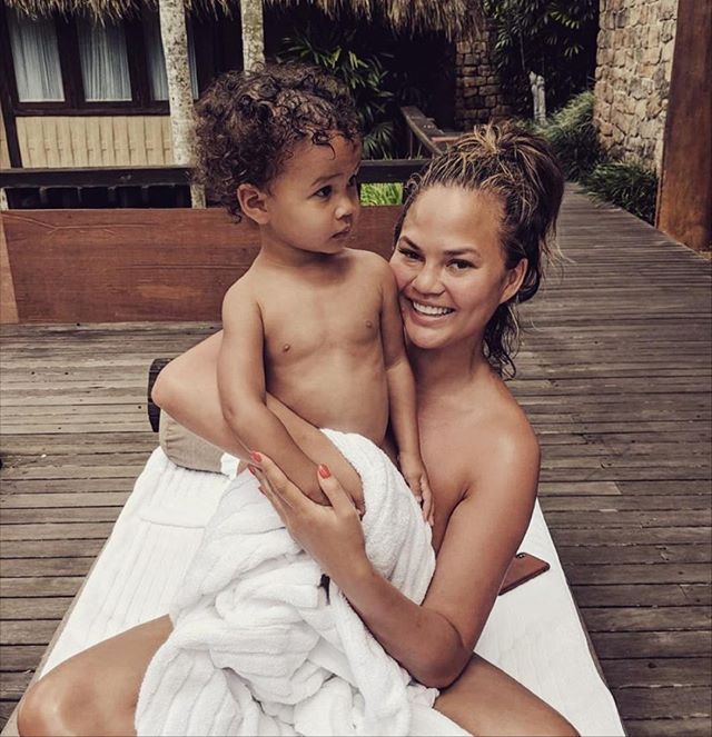 Lactivewear tweet media