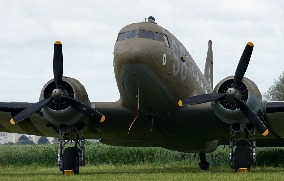 Dakota Over Normandy - Juin 2019 - 75ème anniversaire du débarquement D8eOpUGXYAAIuyp