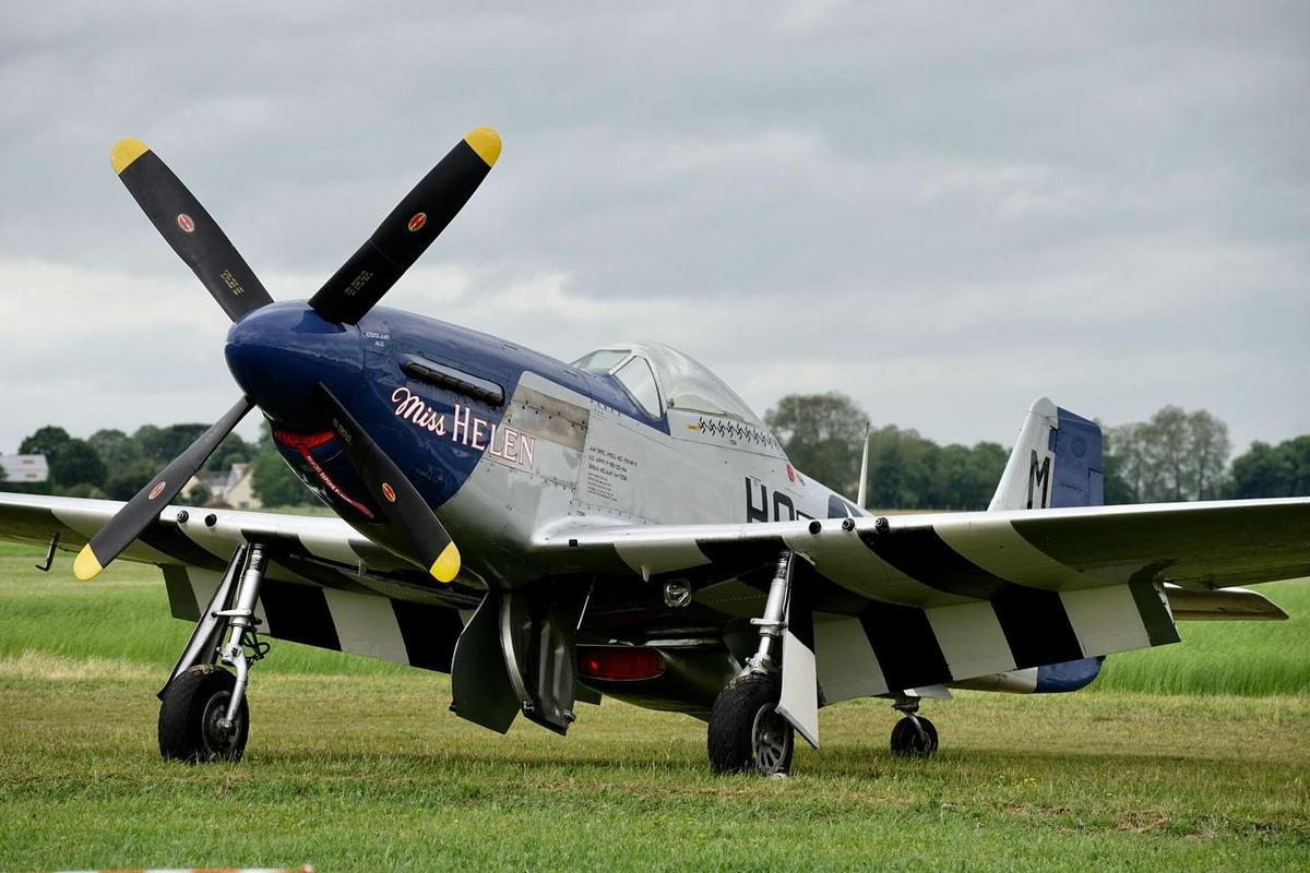 Dakota Over Normandy - Juin 2019 - 75ème anniversaire du débarquement D8ePbF4WkAAOwRs