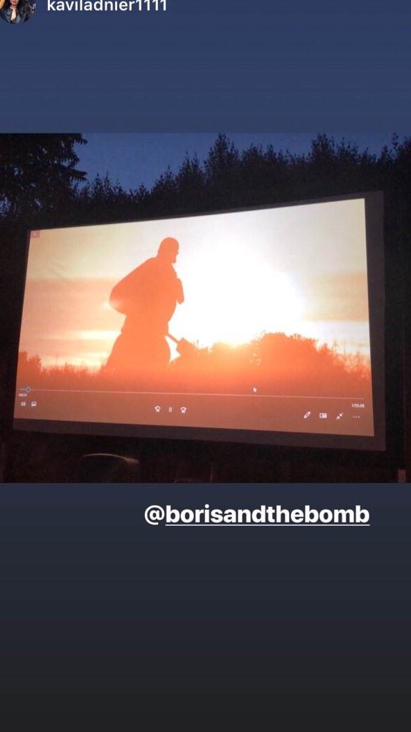BorisandtheBomb's tweet photo. It’s so cool to watch the film projected on a big screen!! Thanks #joymode for making our #backyardscreening of #borisandthebomb for #friends #cast and #producers possible!! #producerslife #indiefilm #independantfilm #supportindiefilm #filmlife🎬 @joymode https://t.co/EZi9pDptIh