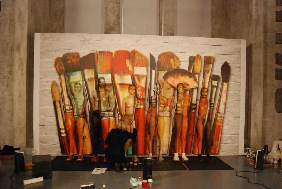 Camouflage painting for the opening credits of #SkinWars