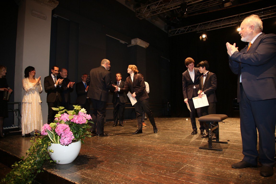 ilcasagrande's tweet photo. Quarta parte
#AristoSham #EmanuilIvanov #FedericoGadCrema #JulianMartin #CarloGuaitoli #ElenaBenucci #FondazioneCarit #RotaryClubTerni #LionsClubTerni. #AlinkArgerichFoundation @Fazioli_Pianos https://t.co/mPkf01veTQ