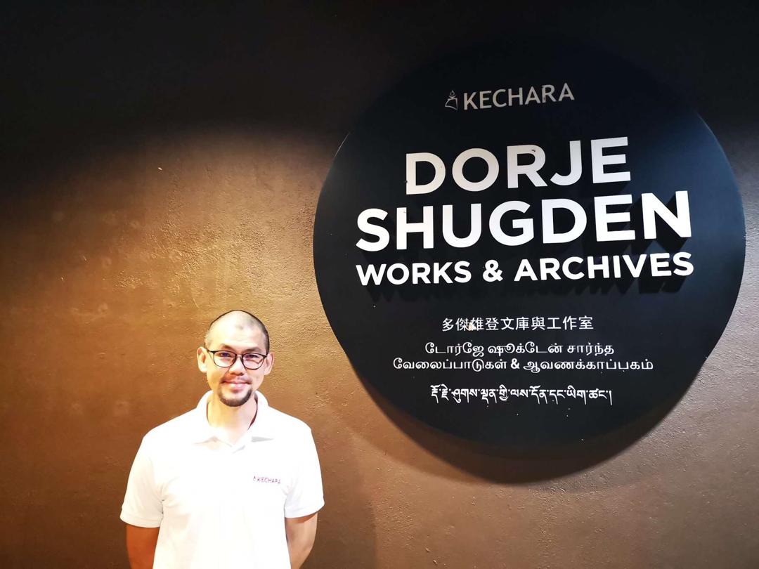 nicholasyu12's tweet photo. #Kechara's #DorjeShugden Works &amp; Archives, for people from all walks of life

Follow @tsemtulku 

#tsemtulku #tsemrinpoche #kechara #dorjeshugden #signage #buddha #buddhism #tibetanbuddhism #online #commitment #religion #freedom #humanrights #archives #tibet #spiritual #malaysia https://t.co/EJOWNdxhwA
