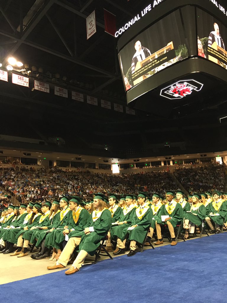 LexingtonOne's tweet photo. “Be the kind of person that will straighten another crown without ever telling the world it was crooked.” Dr. Greg Little 🎓🐊#Lex1co2019 https://t.co/VGrxnBN2nP