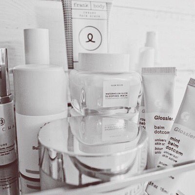 gabcake's tweet photo. a reminder that self care is more important than anyone and anything 🥥☕️🧴 https://t.co/mcFcfl04t7