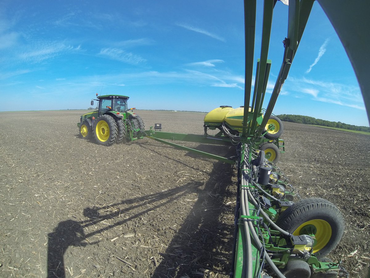 PatrickWOlson's tweet photo. Slamming some @ChannelSeed soybeans in today! #Plant19 #GoPro https://t.co/Z2QuyhCInV